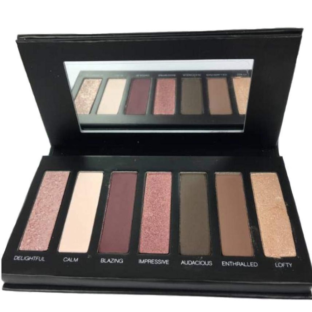 Younique Moonstruck Eyeshadow Palette #6